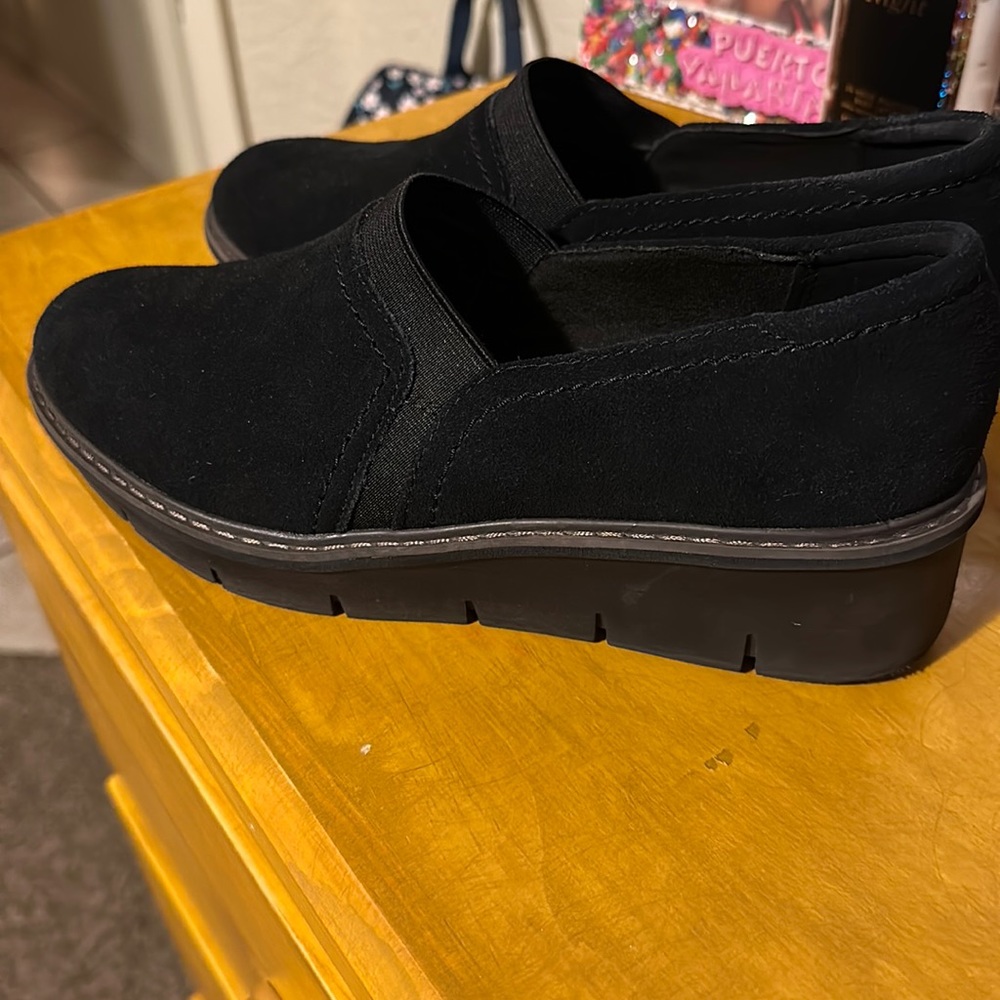 Women’s Clark’s. Size 8